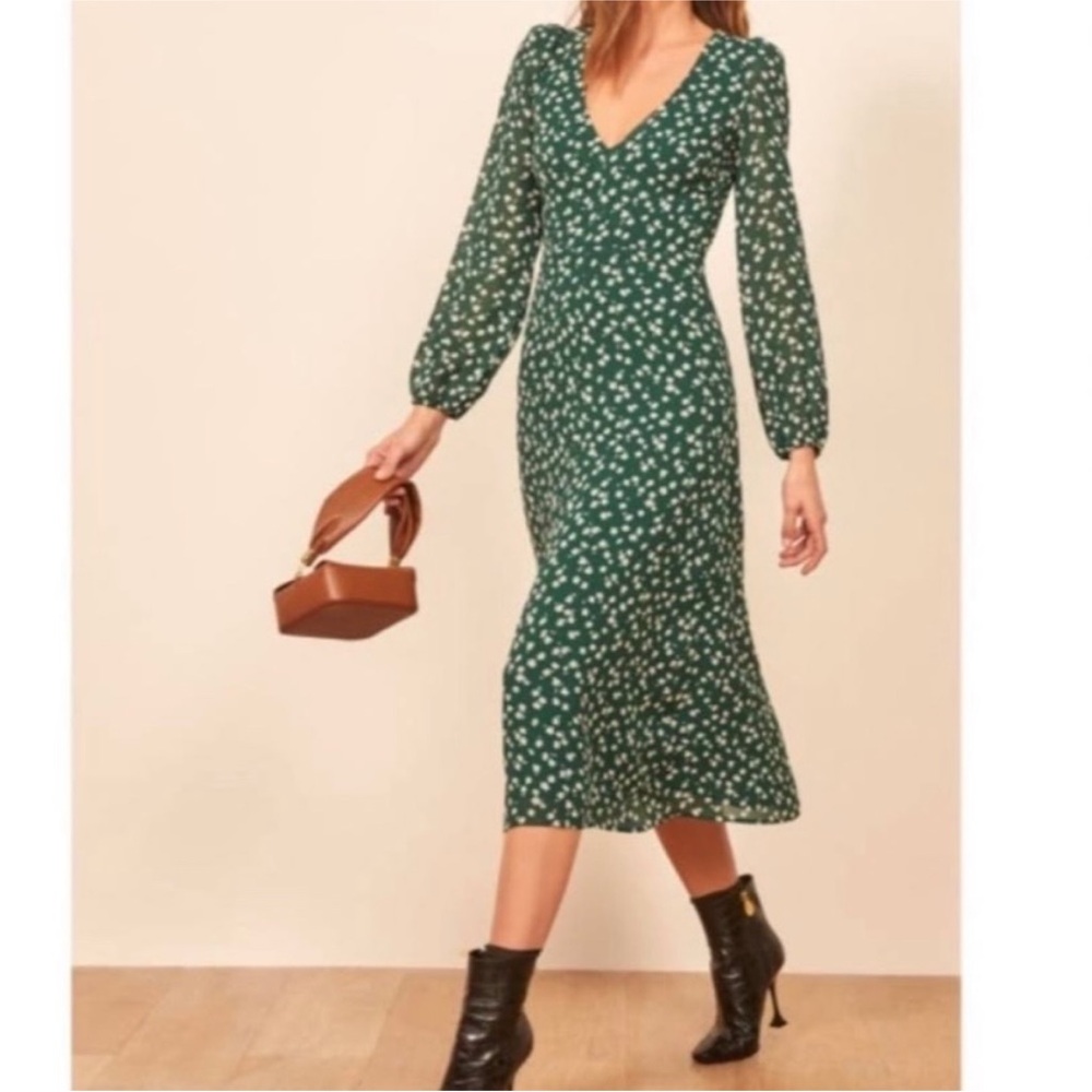 Reformation Joy Floral Open Back Long
Sleeve Dress. Size 4